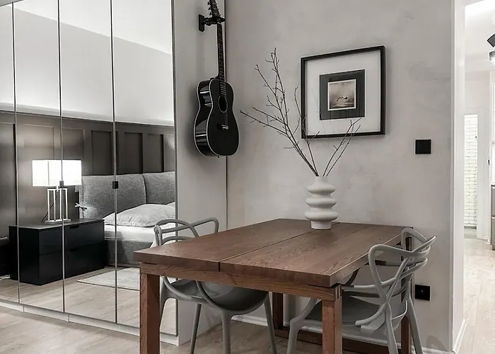 Design In 6 Apartment *