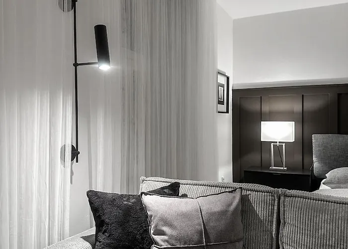 Design In 6 Apartment *