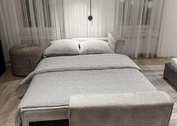 Design In 6 Apartment Prag